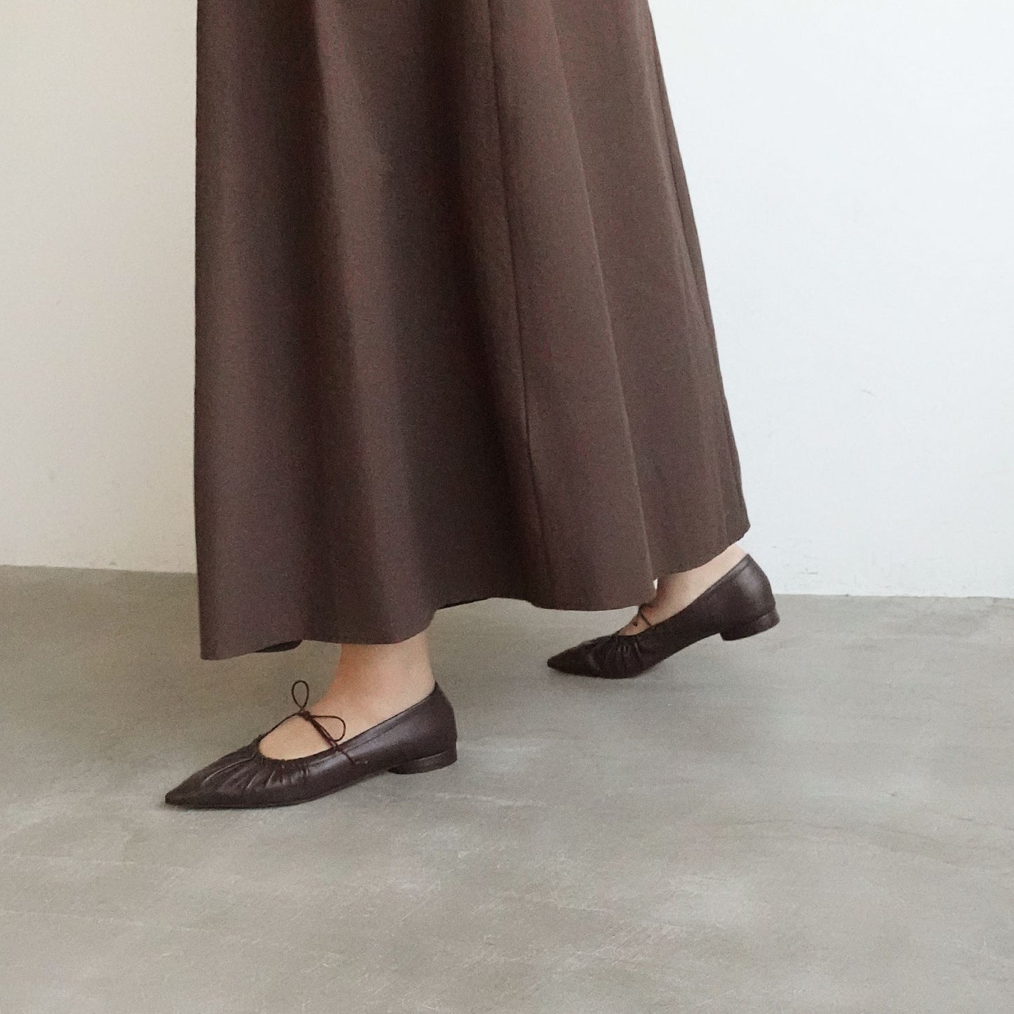 =新色追加&再入荷!= ポインテッドギャザーリボンフラットパンプス_DA25101
