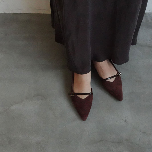 ベルトポインテッドフラットパンプス_DA25140