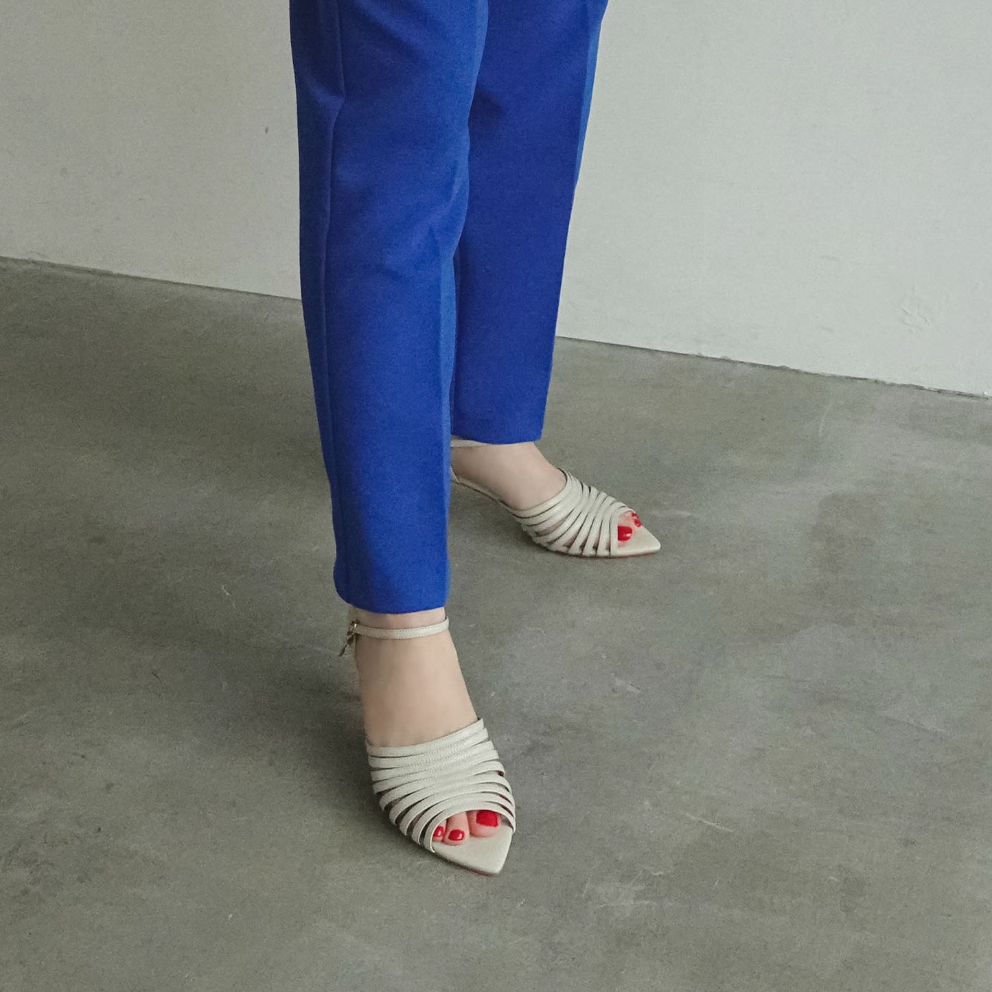 ■ポインテッドストラップヒールサンダル_DA23959