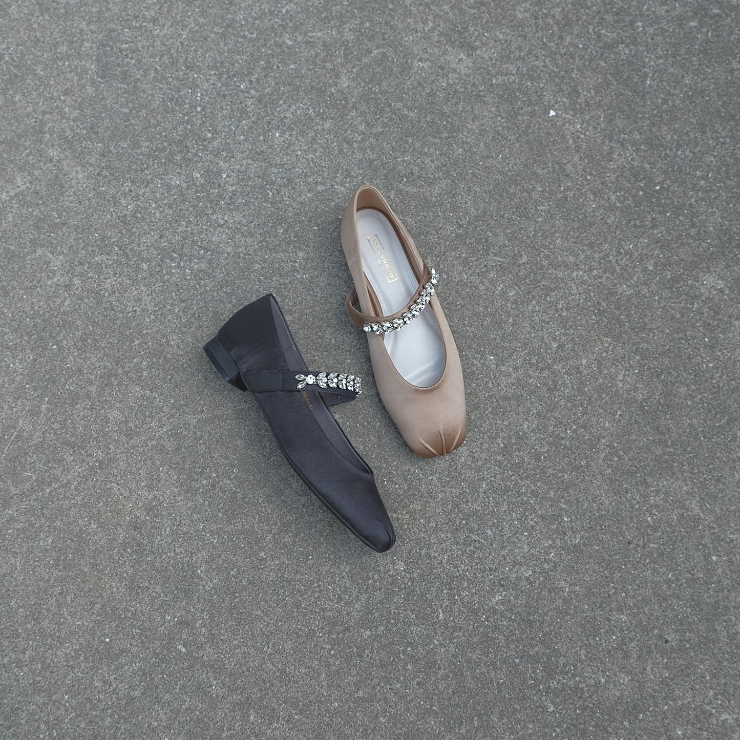 【Akiko Kizu × Daniella & GEMMA】ビジューストラップバレエシューズ_GE23188