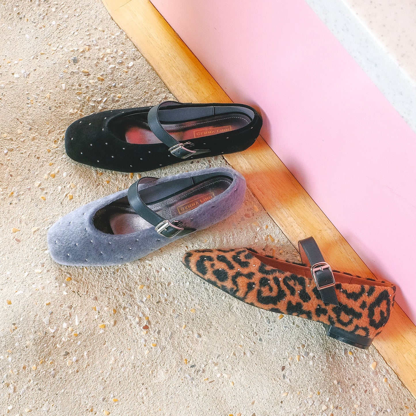 ストラップ付きバレエフラットシューズ_GE23196