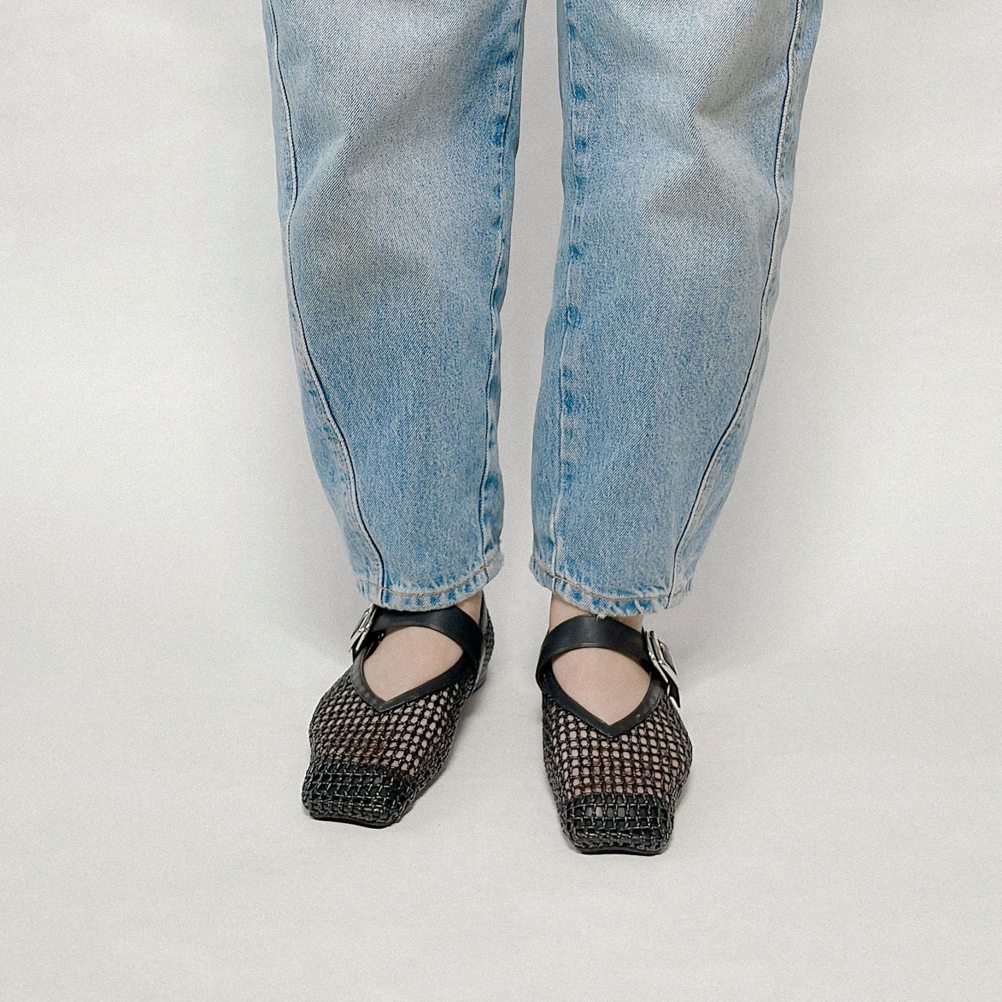 スクエアトゥメッシュストラップフラットシューズ_GE24132