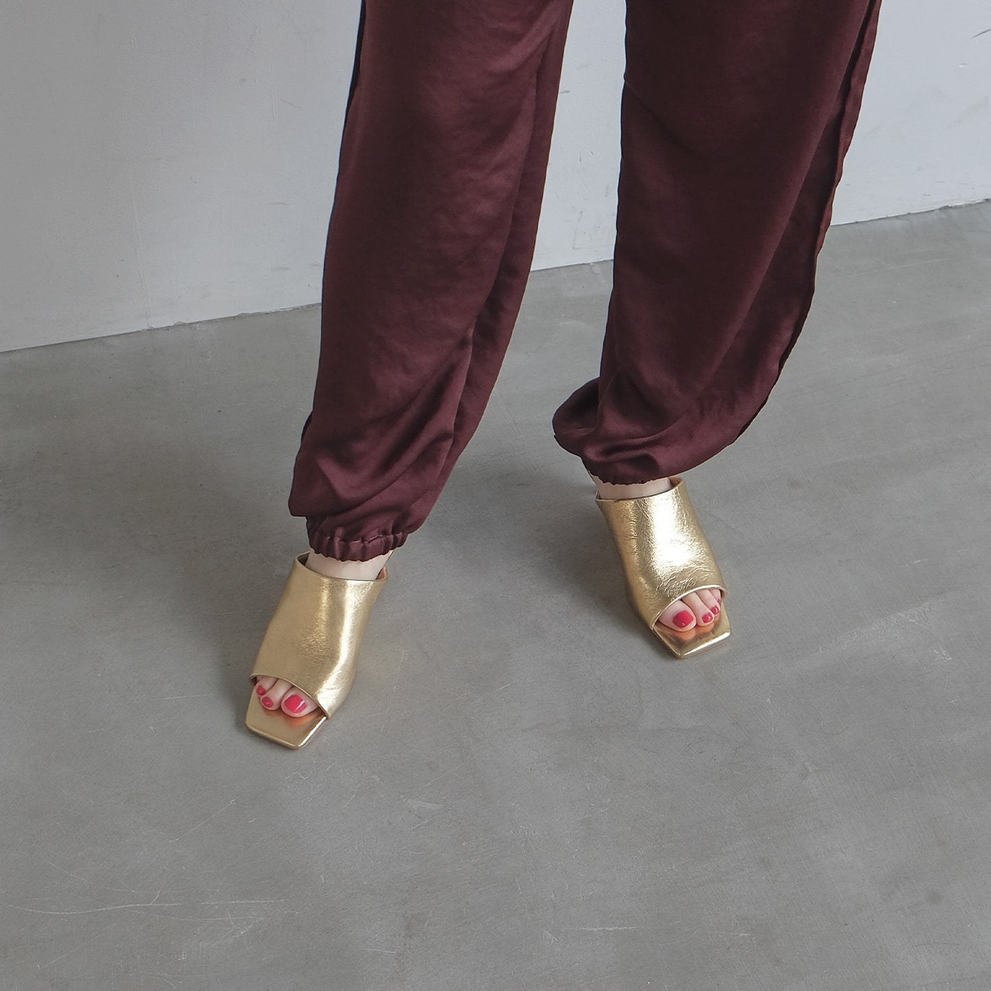 ■キトゥンヒールスライドミュールサンダル_DA23956