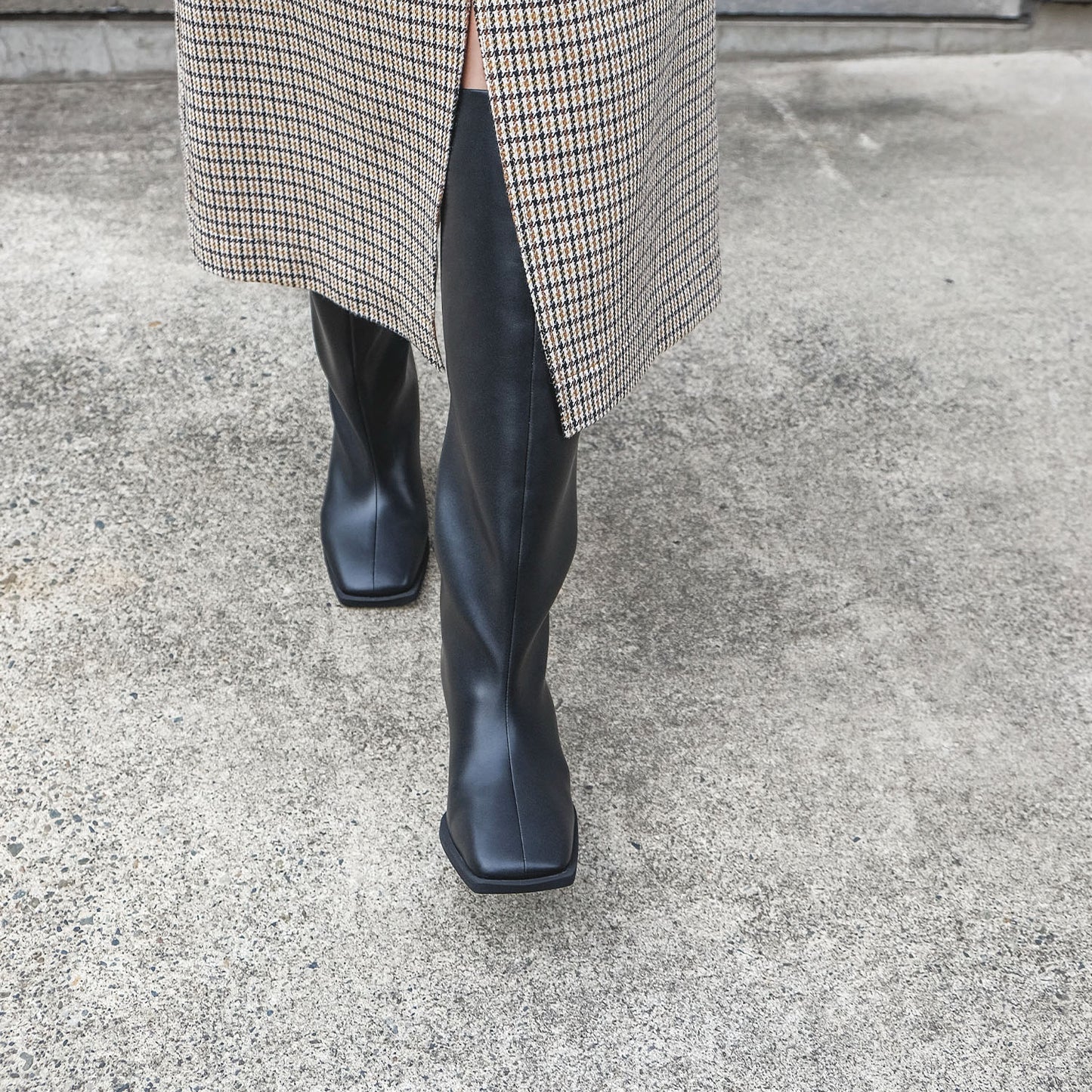 ■【Gina × Daniella&GEMMA】【レイン対応】セミルーズロングブーツ_GE22633