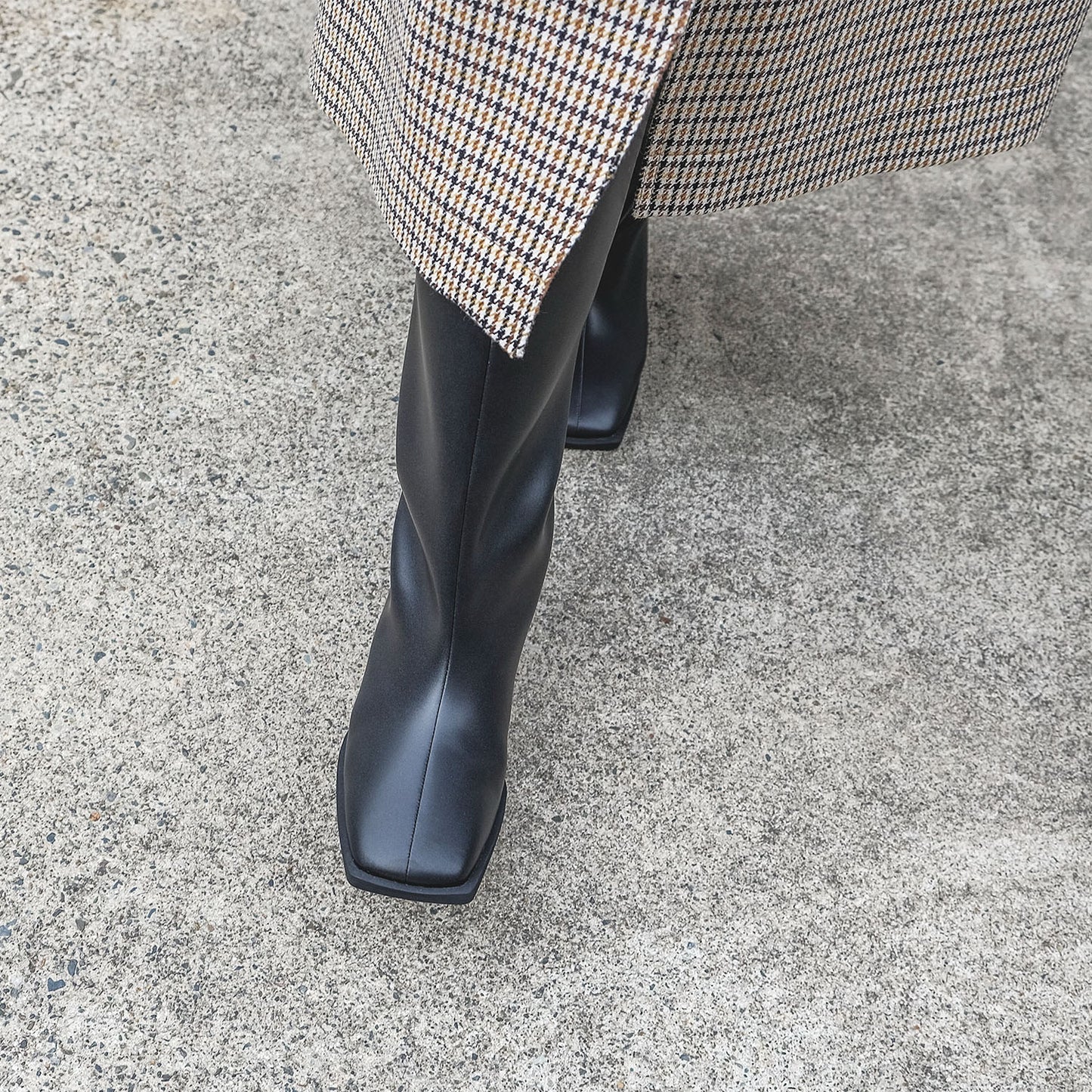 ■【Gina × Daniella&GEMMA】【レイン対応】セミルーズロングブーツ_GE22633