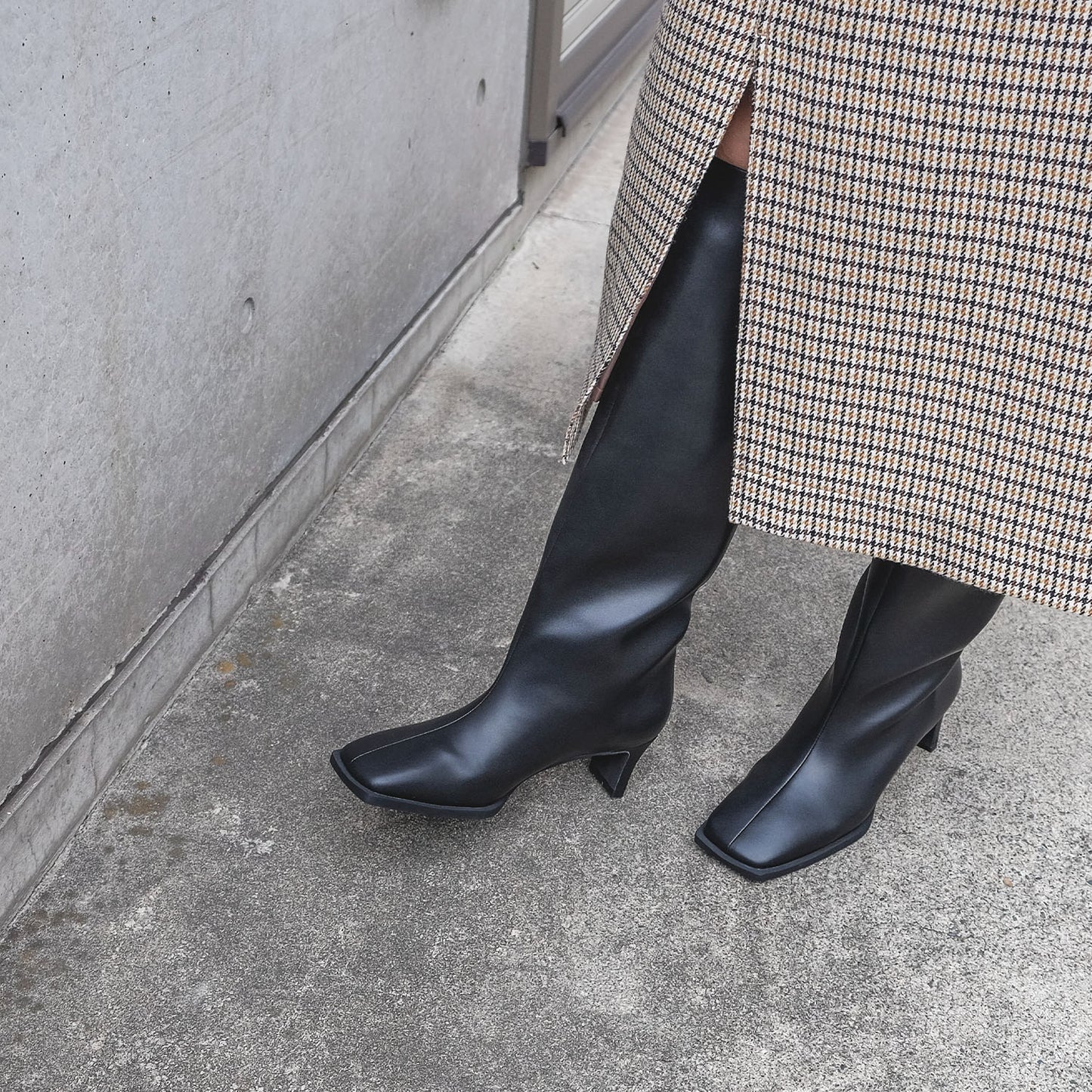 ■【Gina × Daniella&GEMMA】【レイン対応】セミルーズロングブーツ_GE22633