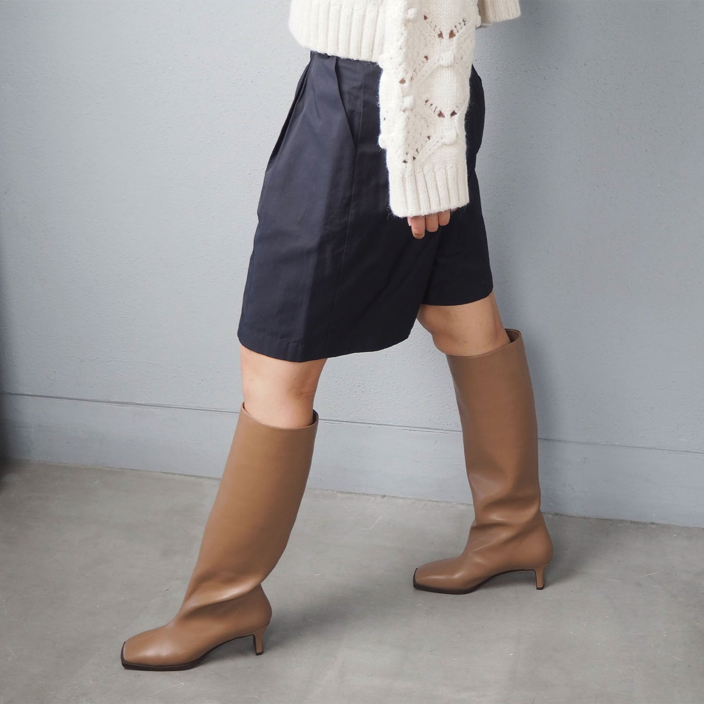 ■【Gina × Daniella&GEMMA】【レイン対応】セミルーズロングブーツ_GE22633