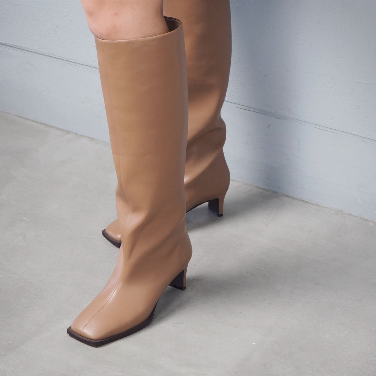 ■【Gina × Daniella&GEMMA】【レイン対応】セミルーズロングブーツ_GE22633