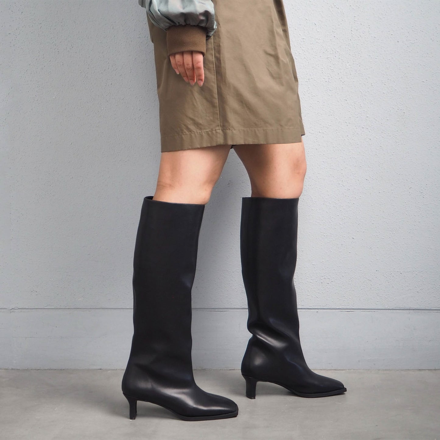 ■【Gina × Daniella&GEMMA】【レイン対応】セミルーズロングブーツ_GE22633