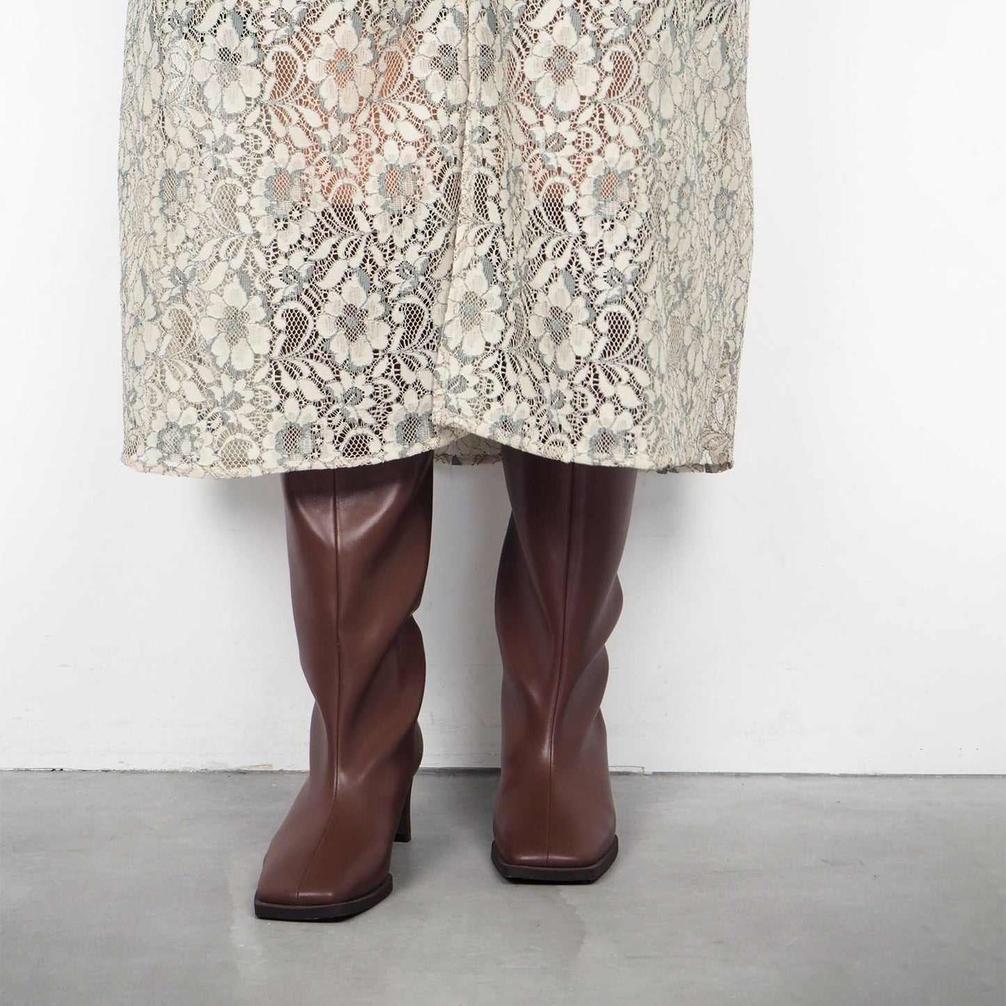 ■【Gina × Daniella&GEMMA】【レイン対応】セミルーズロングブーツ_GE22633