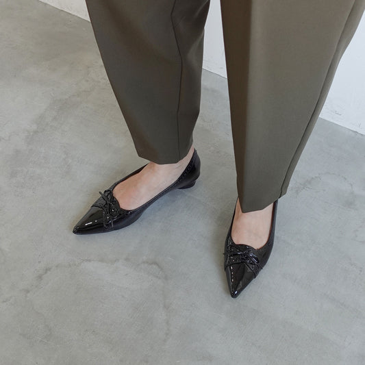 パンチングポインテッドパンプス_DA25142