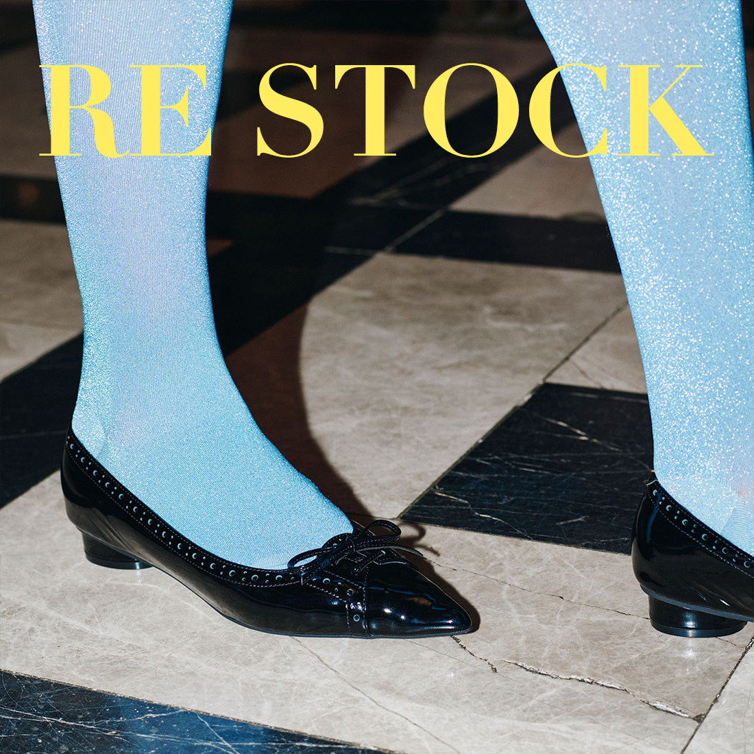 パンチングポインテッドパンプス_DA25142