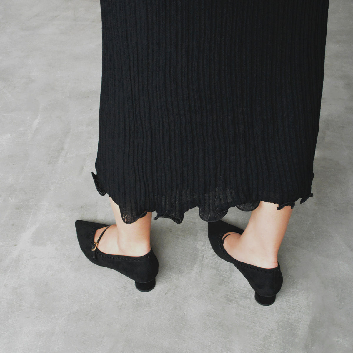 《NEW 26FW》パンチングポインテッドパンプス_DA26053