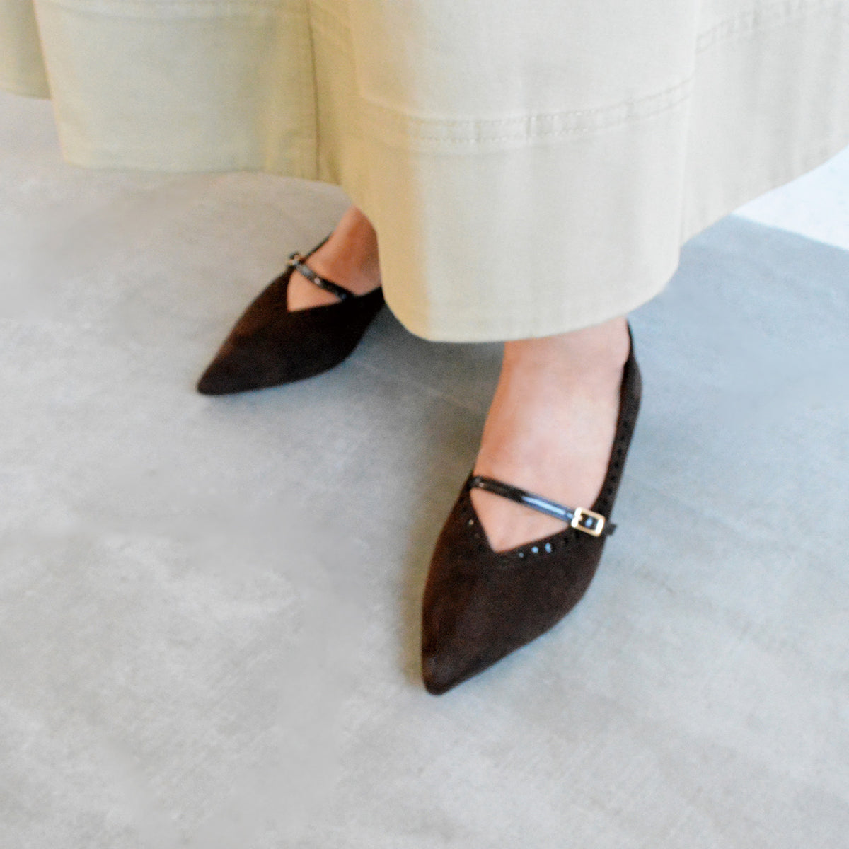 《NEW 26FW》パンチングポインテッドパンプス_DA26053