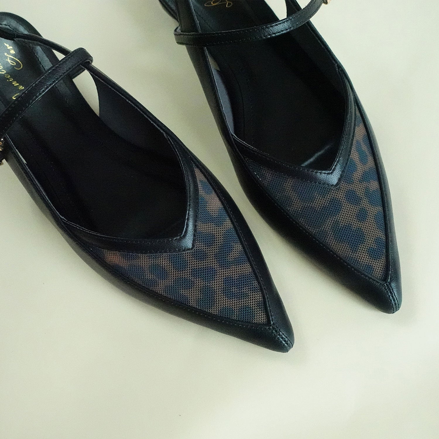 Daniella & GEMMA ONLINE STORE – ポインテッドスリングバックパンプス