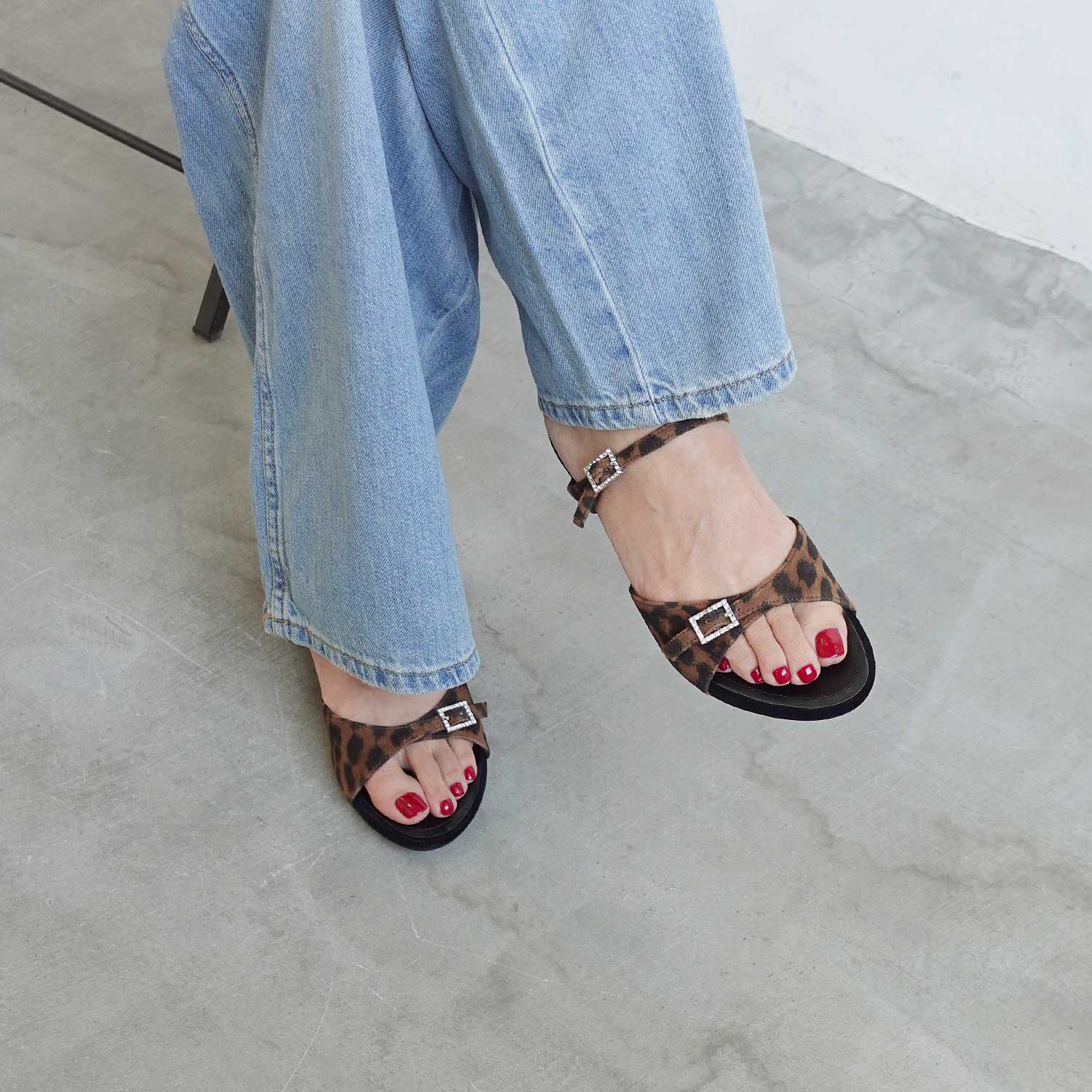 Daniella & GEMMA ONLINE STORE – 《春夏新作》ダブルビジューバックル