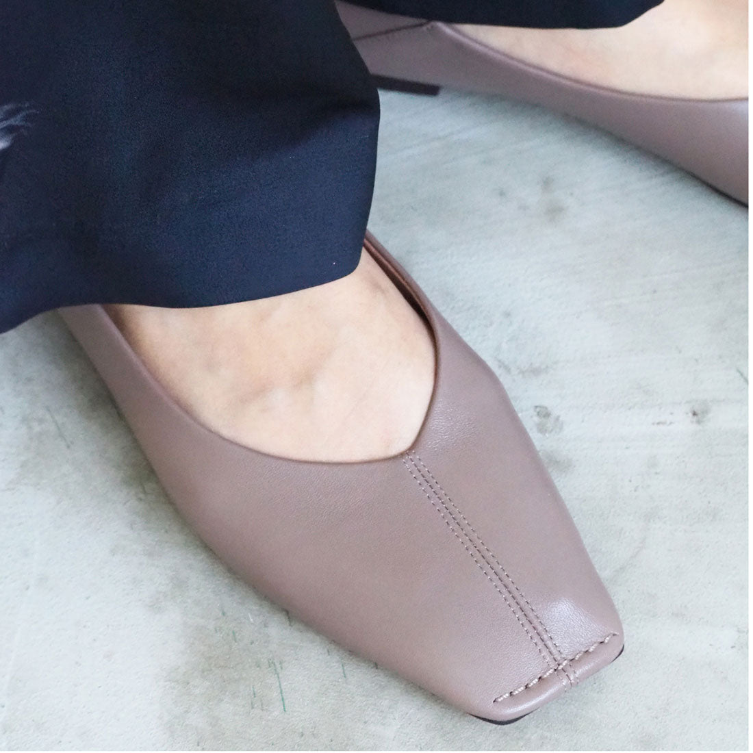 トゥステッチフラットシューズ_GE23187