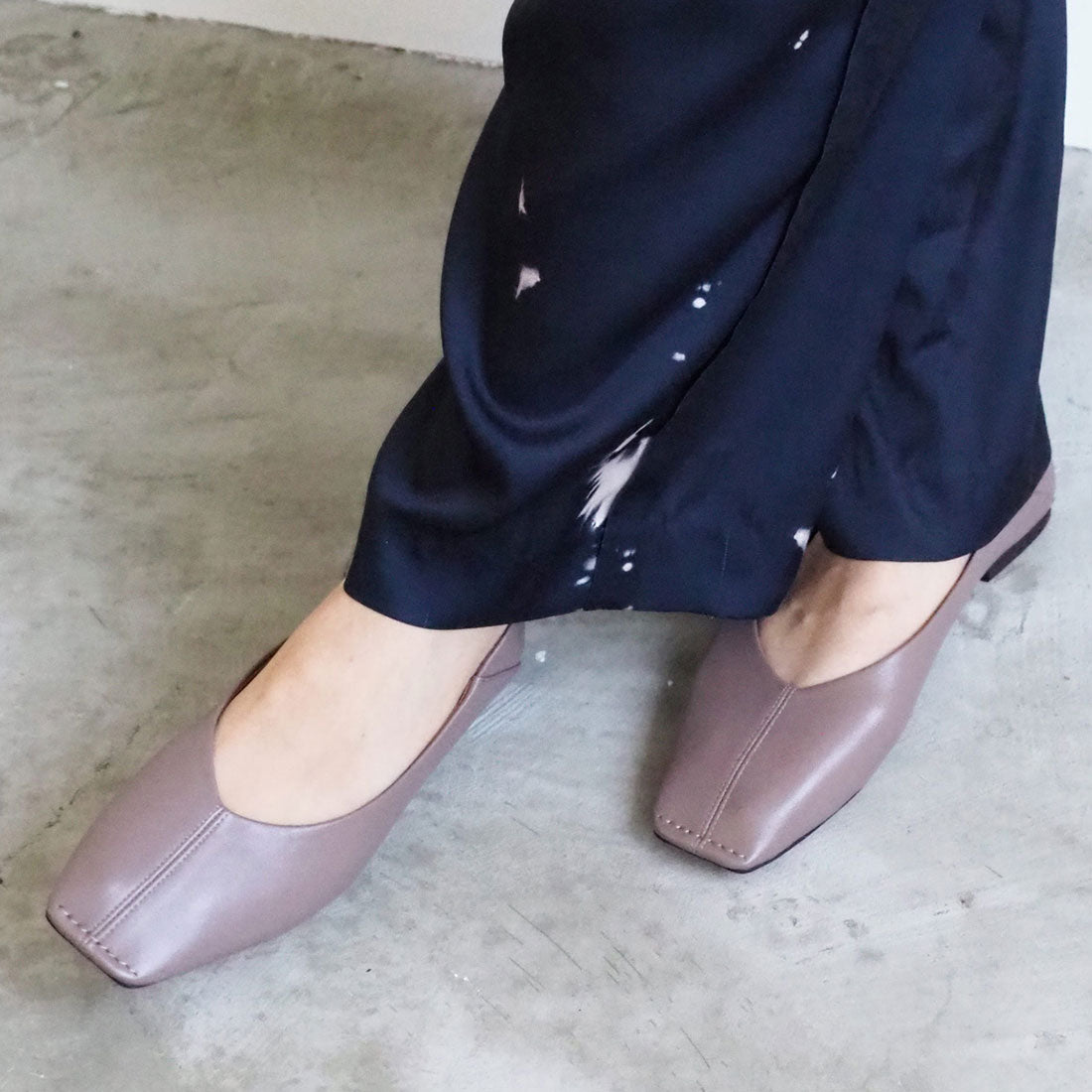 トゥステッチフラットシューズ_GE23187