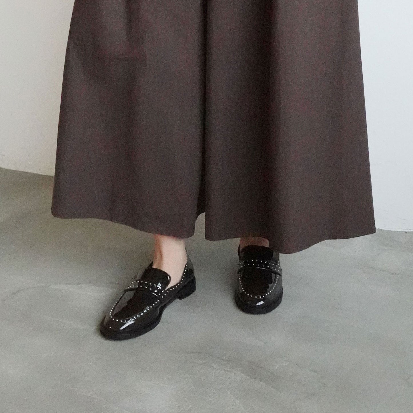 【レイン対応】スタッズモチーフローファー_GE23401