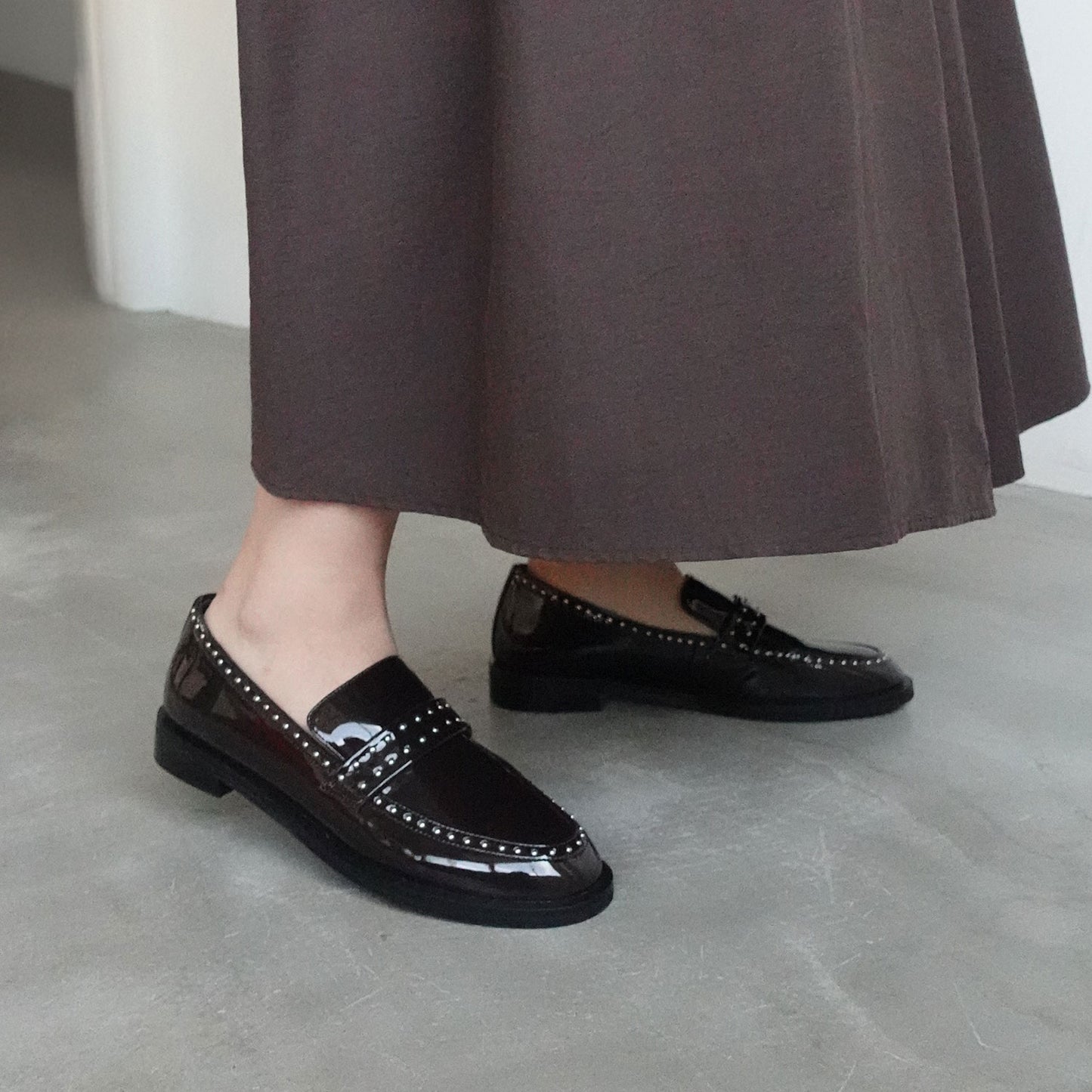 【レイン対応】スタッズモチーフローファー_GE23401