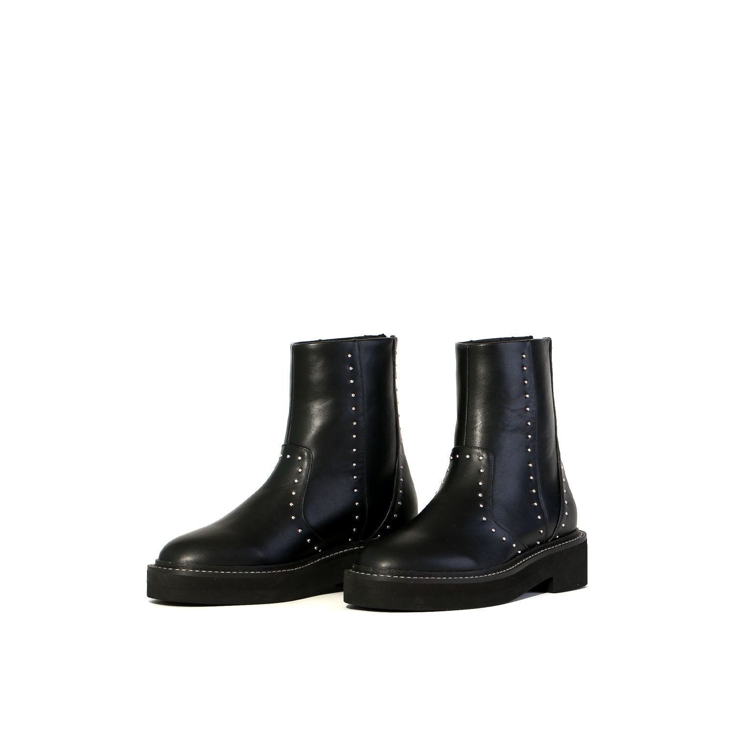 Aimelya stud Clearance