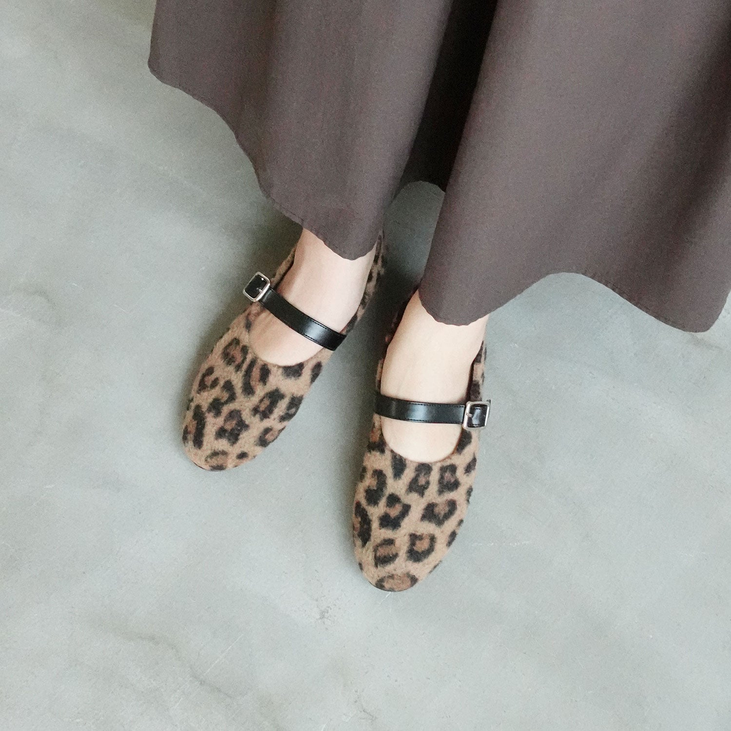 Daniella & GEMMA ONLINE STORE – ラウンドトゥベルトフラット