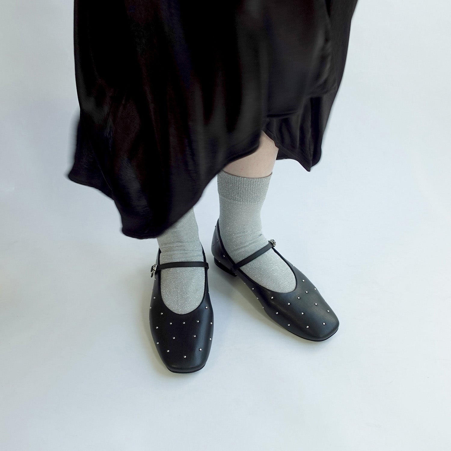 Daniella & GEMMA ONLINE STORE – スタッズメリージェーンフラット
