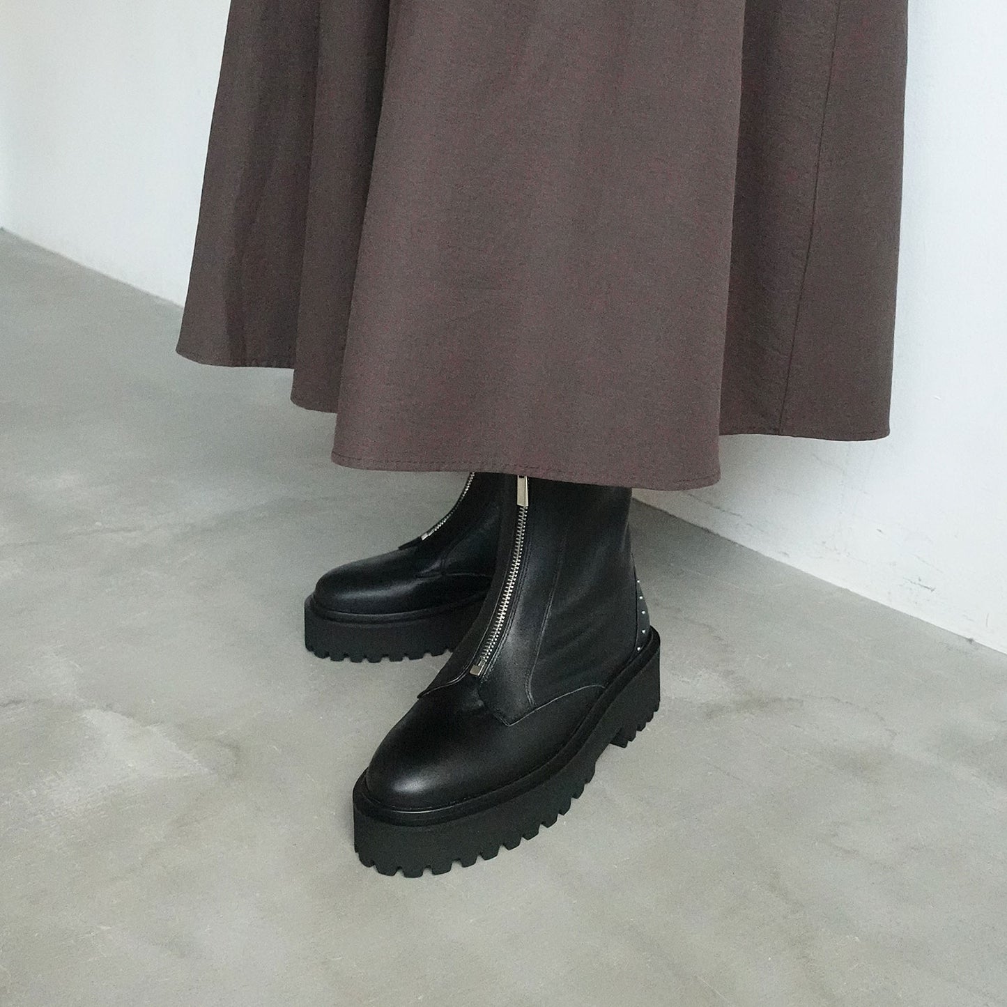 フロントジップボリュームソールブーツ_GE25649