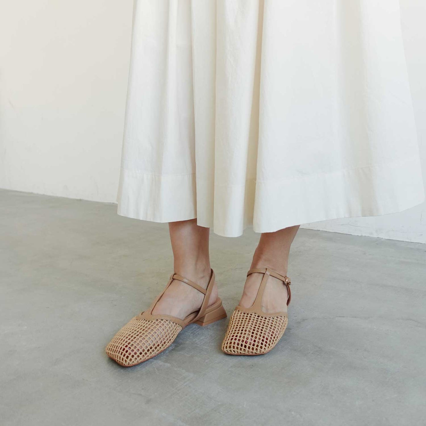 《春夏新作》Tストラップメッシュサンダル_GE26273