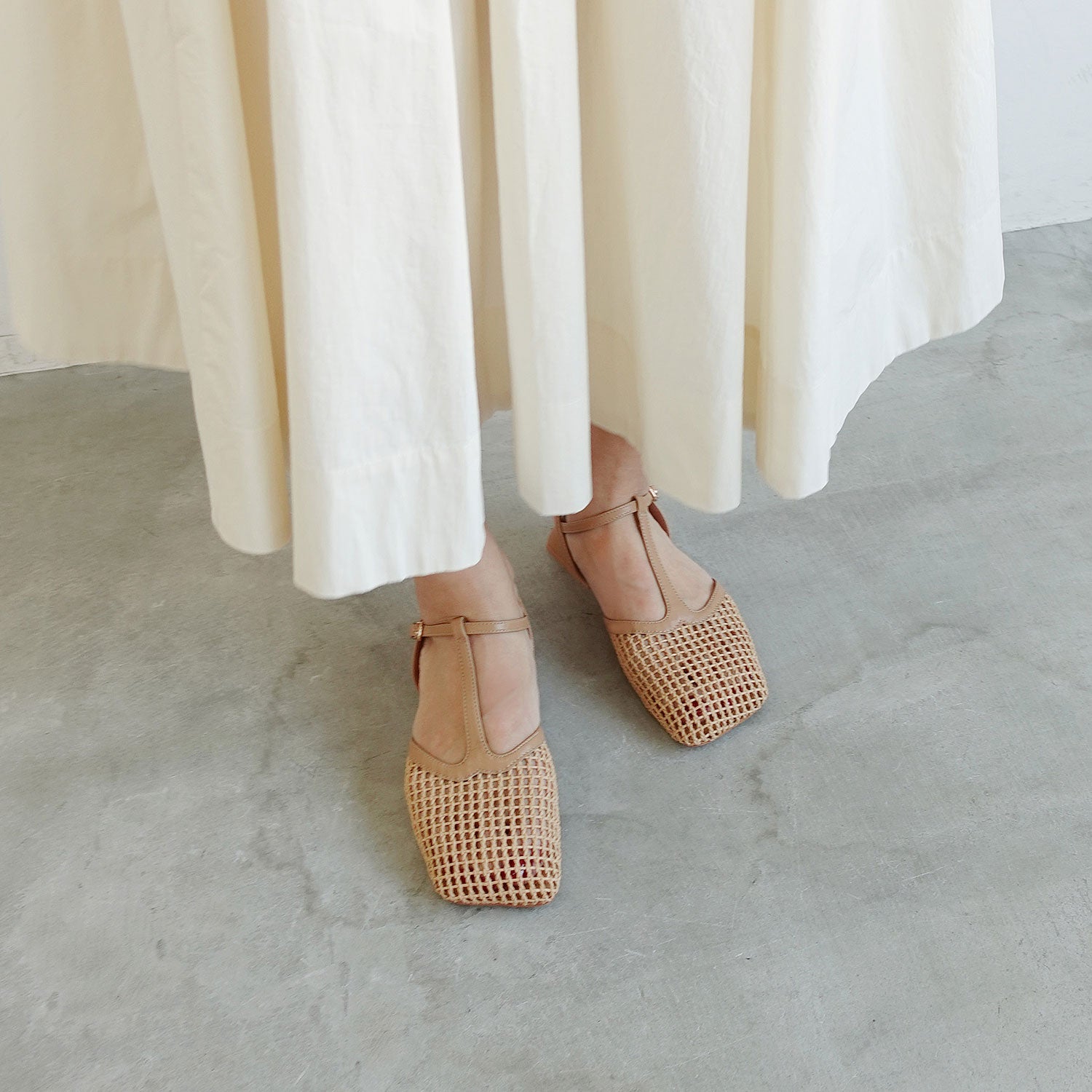 Daniella & GEMMA ONLINE STORE – 《春夏新作》Tストラップメッシュ