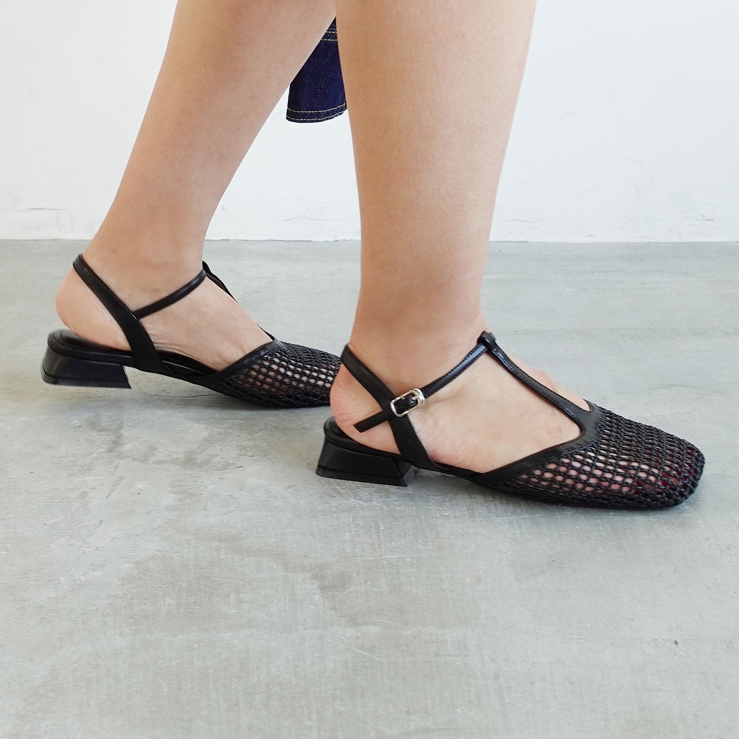 Daniella & GEMMA ONLINE STORE – 《春夏新作》Tストラップメッシュ