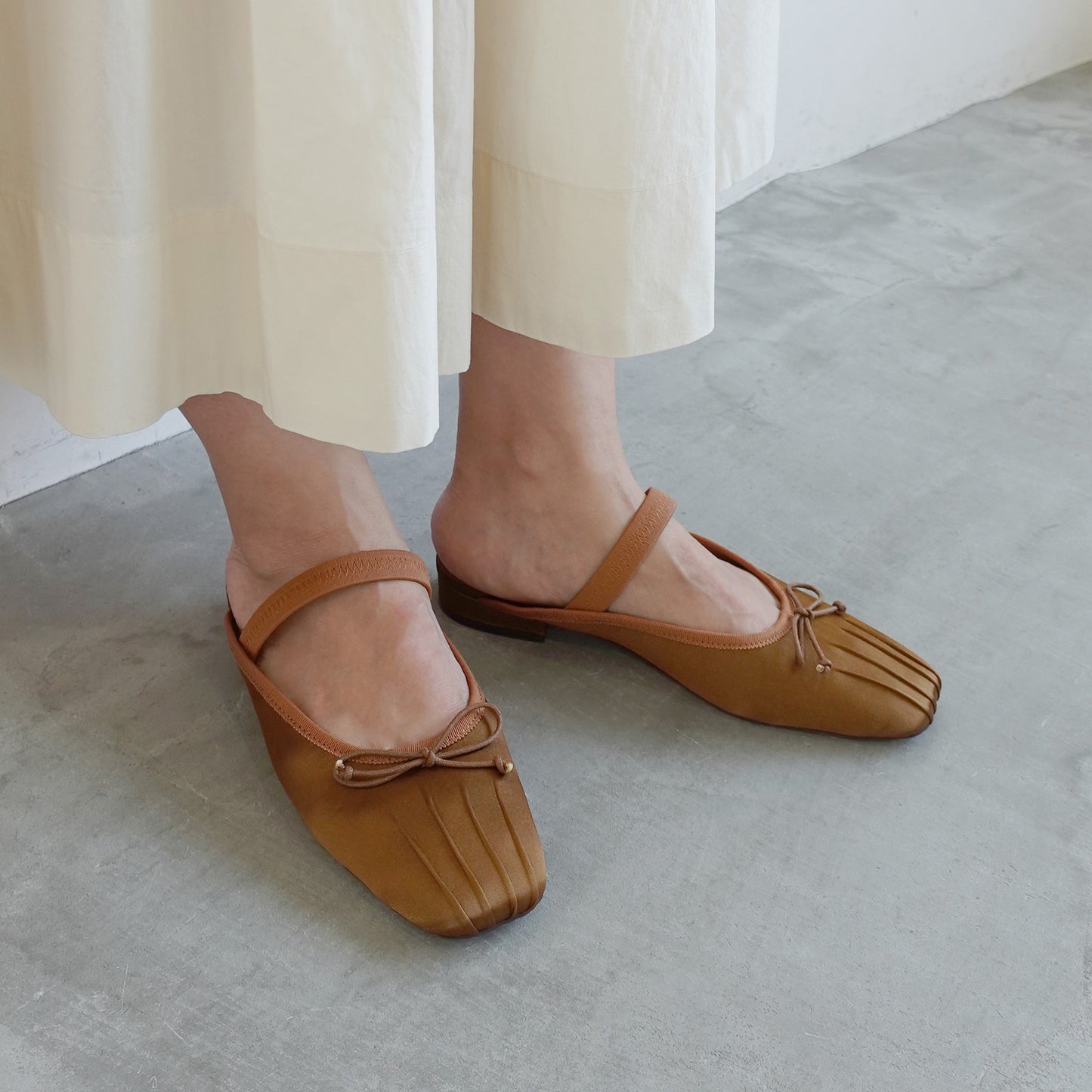 《春夏新作》サテンバレエミュール_GE26282