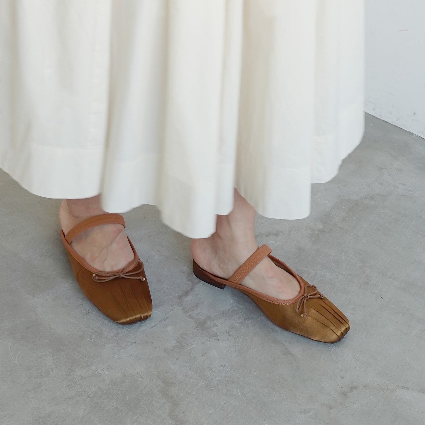 《春夏新作》サテンバレエミュール_GE26282