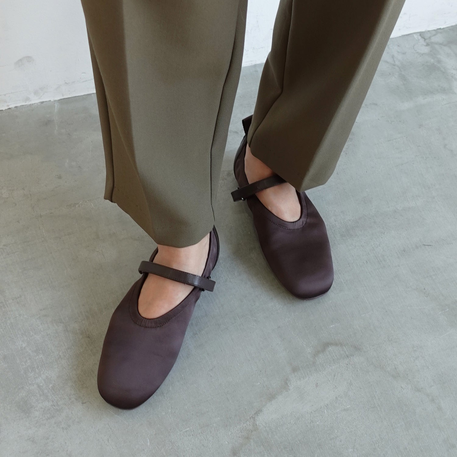 Daniella & GEMMA ONLINE STORE – ベルクロスニーカーバレエシューズ_