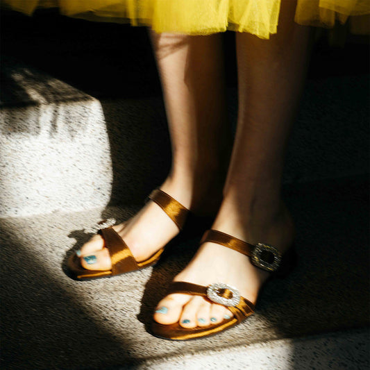 ダブルビジューバックルサンダル_DA24926