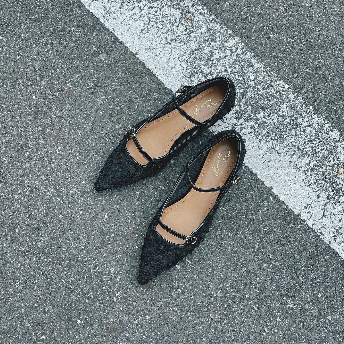 Daniella & GEMMA ONLINE STORE – ダブルベルトストラップフラット 