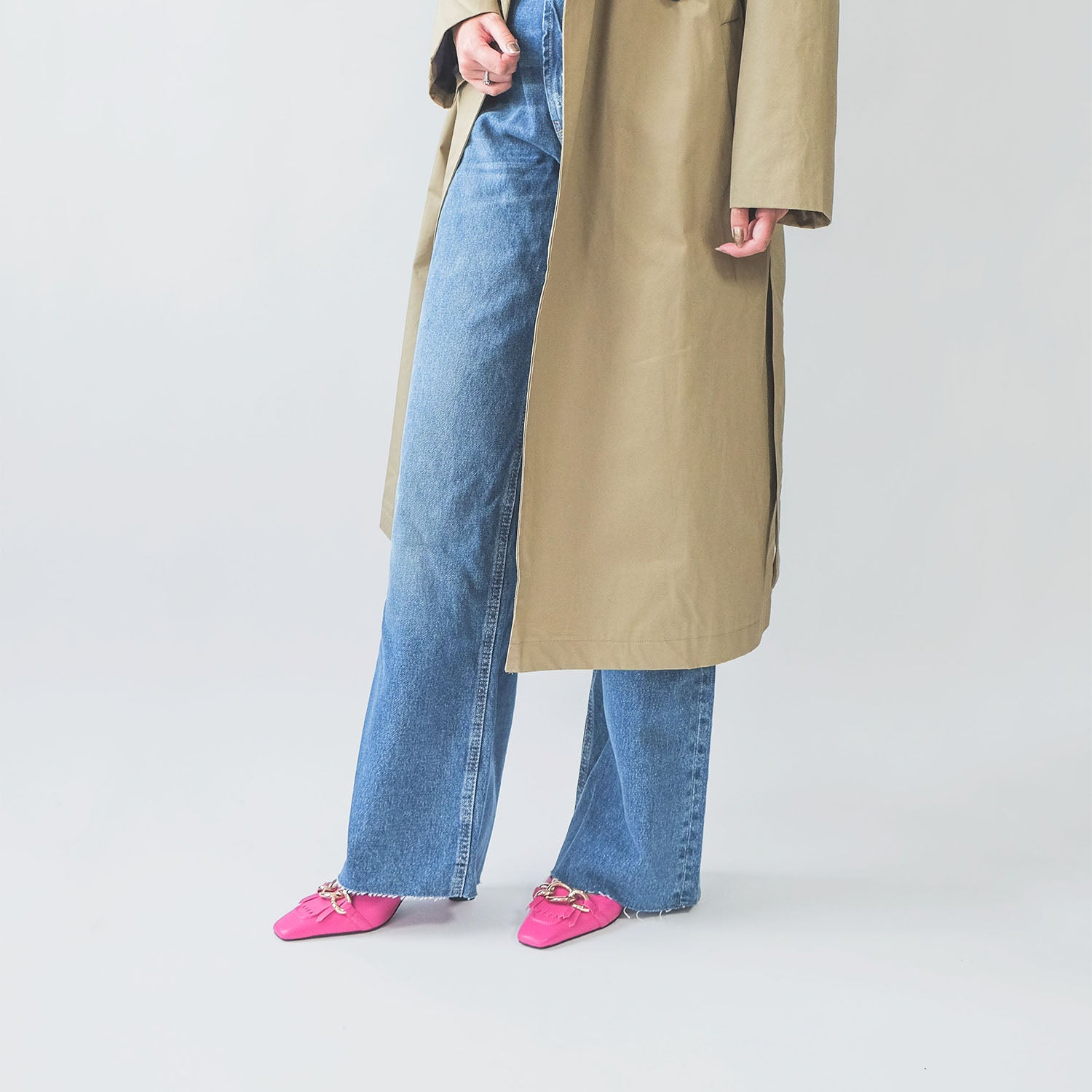 Daniella & GEMMA ONLINE STORE チェーンモチーフエコファーミュール|サンダル|ダニエラアンドジェマ公式サイト